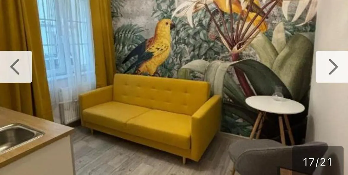 Parrot Apartment Main Station Cracow Krakow